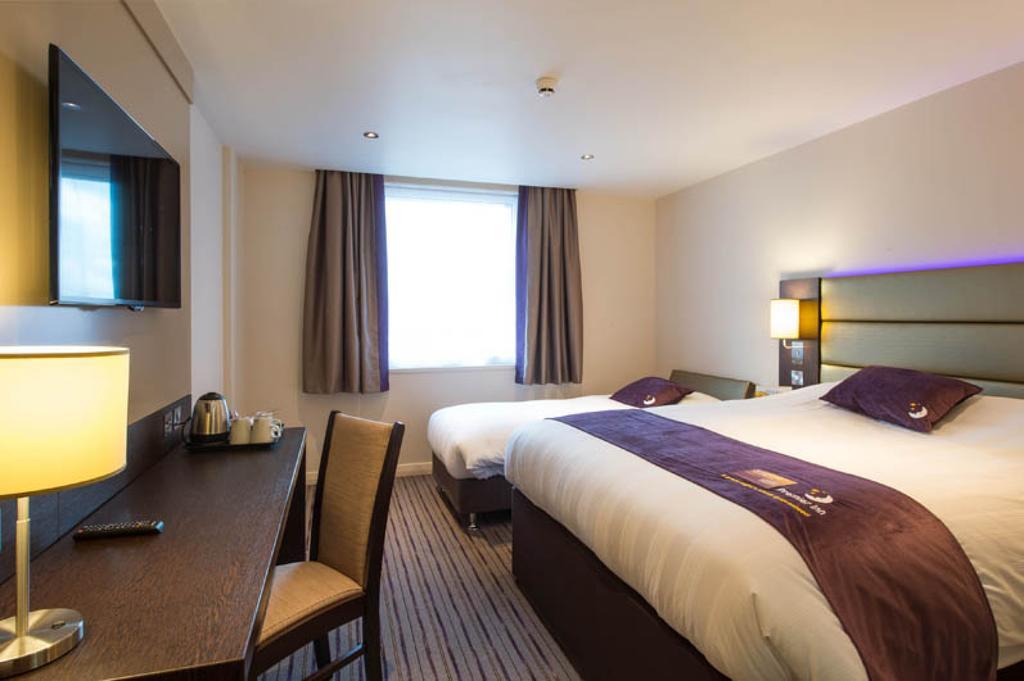 Premier Inn Dundee North الغرفة الصورة