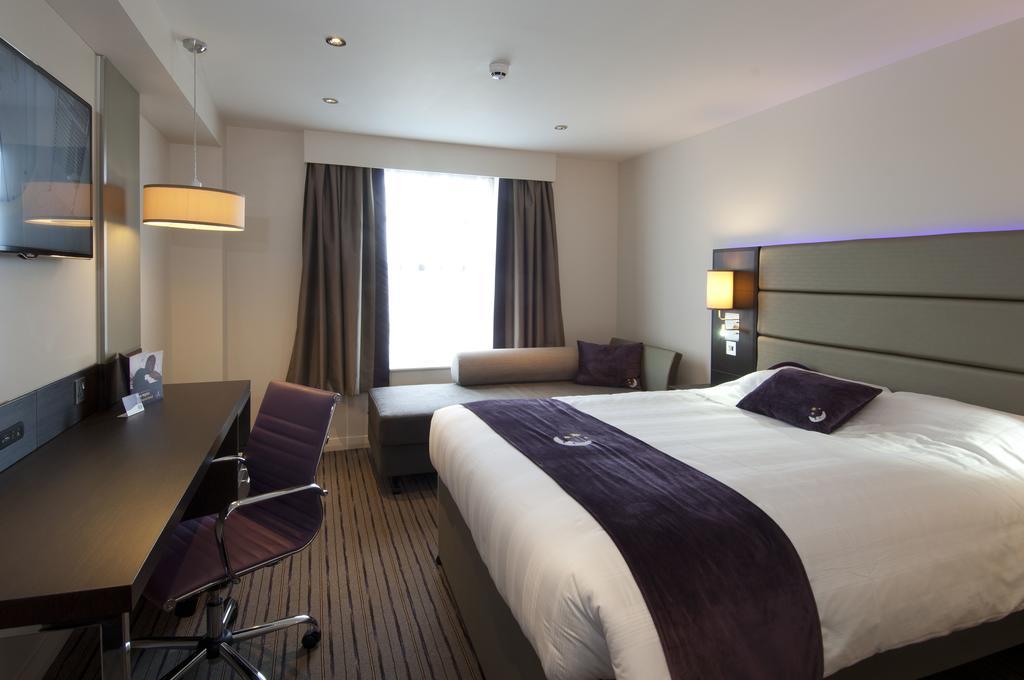 Premier Inn Dundee North الغرفة الصورة